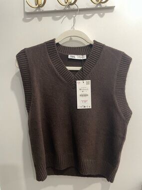 ZARA women’s Dark Brown V-Neck Knit Sweater Vest